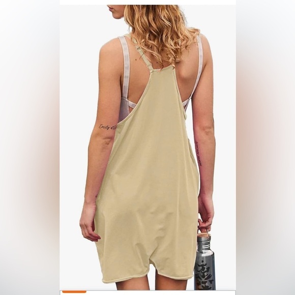 NWT Sleeveless romper Loose Fit Adjustable Spaghetti Strap Shorts w/Pockets - Picture 3 of 6